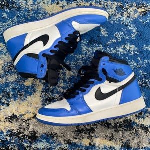 Boys Jordan retro 1